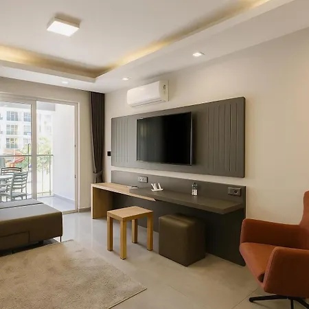 One-bedroom And Luxury Penthouse In Courtyard Long Complex Lejlighed *